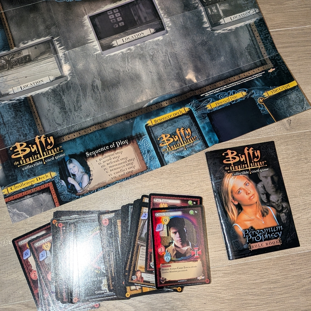 Buffy - The Pergamum Prophecy Card Game; Hero & Villain Starter Decks Score 2001